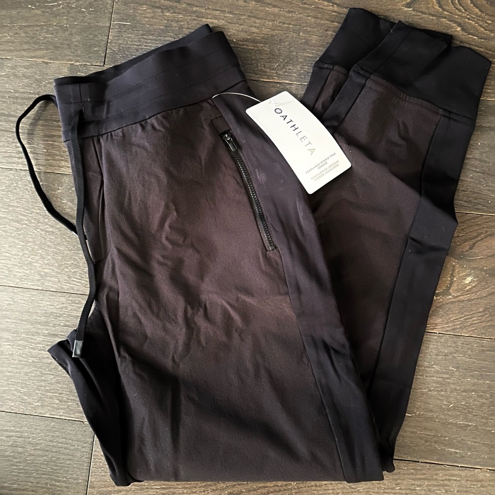 Athleta Black Headlands Hybrid Trek Jogger